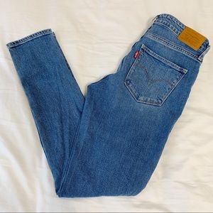 levi’s high waisted ripped jeans